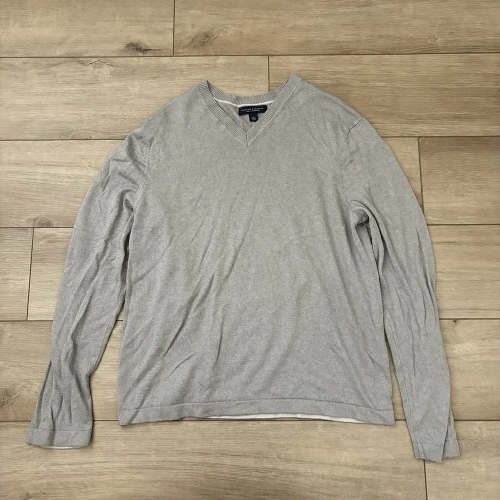 Men's BANANA REPUBLIC Gray Thin Silk & Cashmere V-Neck‎ Sweater Size L